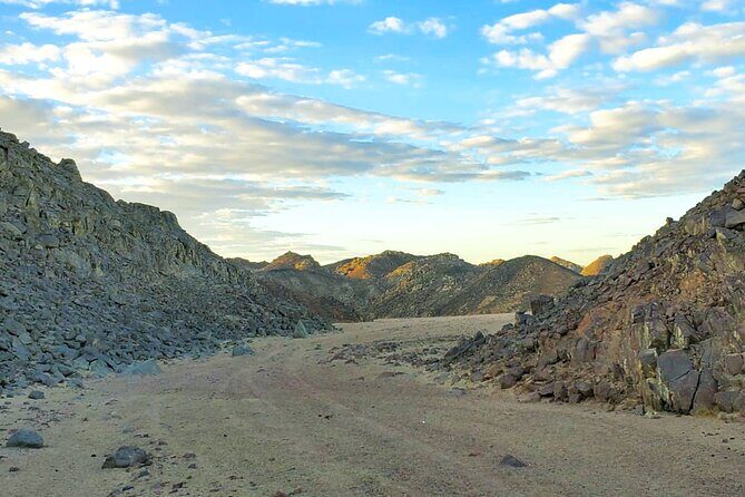 Sunset Desert Experience Canyon, Oasis & Star watching Hurghada - Authenticity and Feedback from Travelers