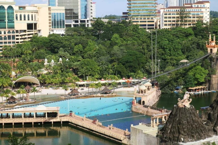 Sunway Lagoon Theme Park with Round-Trip Transfer - How do reviews shape this experience?