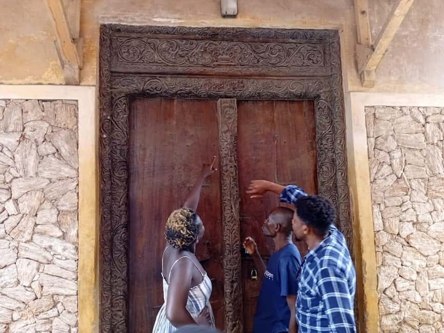 Swahili Carved Doors Tour by Woman Woodcarver: Lamu Island - The Practical Side: Price, Accessibility, and Tips