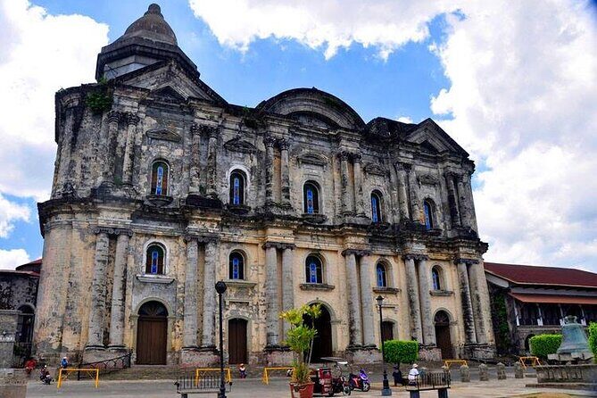 Tagaytay, Taal Volcano & Heritage Town: A Journey of Discovery - Transportation and Group Dynamics