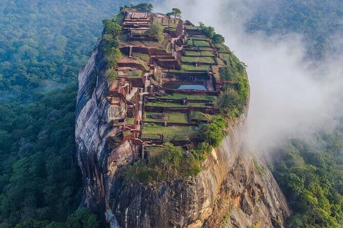 Tailor-made Multi-day Private Tour Packages in Sri Lanka - Scenic Train Journeys and Hill Country Charm