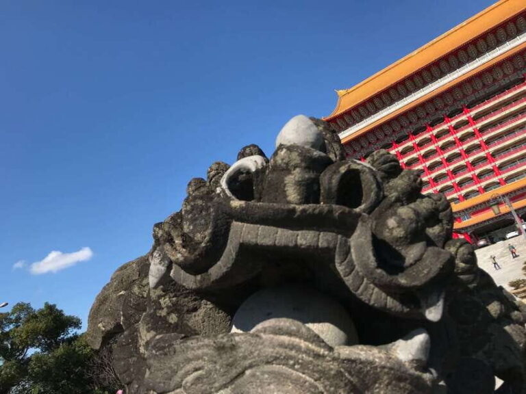 Taipei: Private Car Charter Tour - Highlights: Iconic Landmarks and Cultural Gems