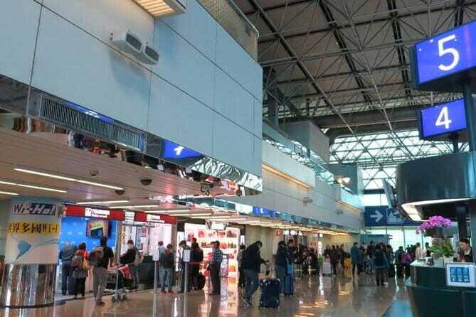 Taiwan TST : Taipei / Taoyuan Airport Pick-up or Drop-off - Why Choose This Service?