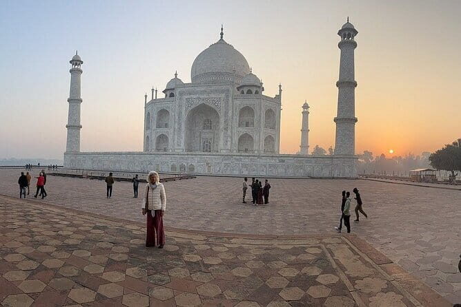 Taj Mahal, Agra Fort and Baby Taj Day Tour from Delhi by Car - What to Expect from the Tour