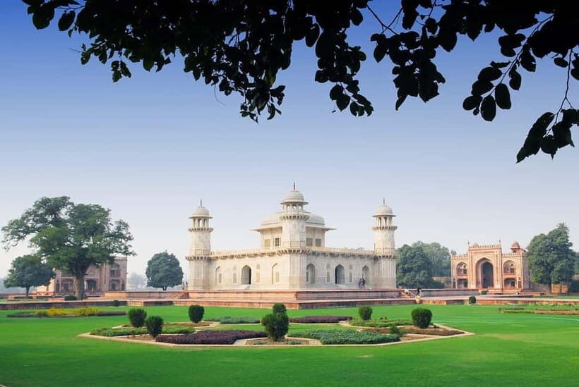 Taj Mahal & Agra Fort Day Trip by Express Train - Practical Tips for Travelers