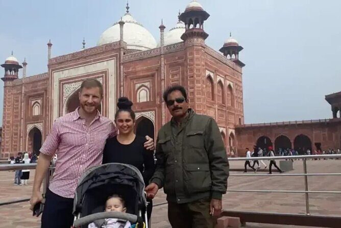 Taj Mahal Luxury Tour Package by Car - Balancing Value and Experience