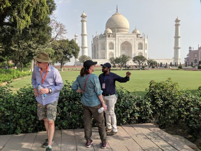 Taj Mahal: Shared Group Tour with Transfer from New Delhi - Transportation and Group Dynamics