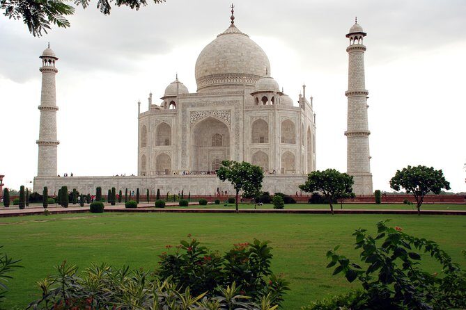 Taj Mahal Sunrise and Agra Overnight Tour from Hyderabad - What to Expect from the Experience