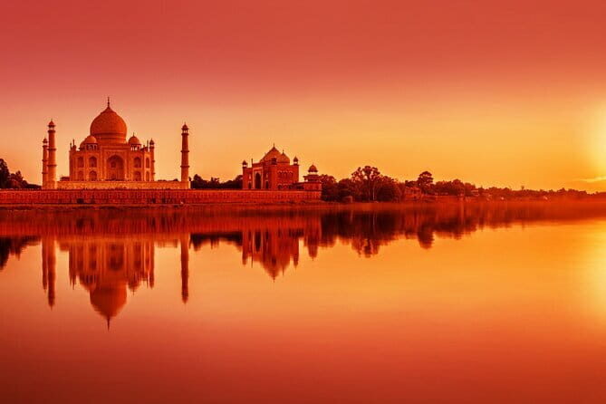 Taj Mahal Tour by Gatiman from Delhi - The Experience of Guided Tours and Logistics