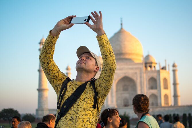 Taj Mahal Tour From Delhi By Car - Authentic Experiences and Authentic Guides