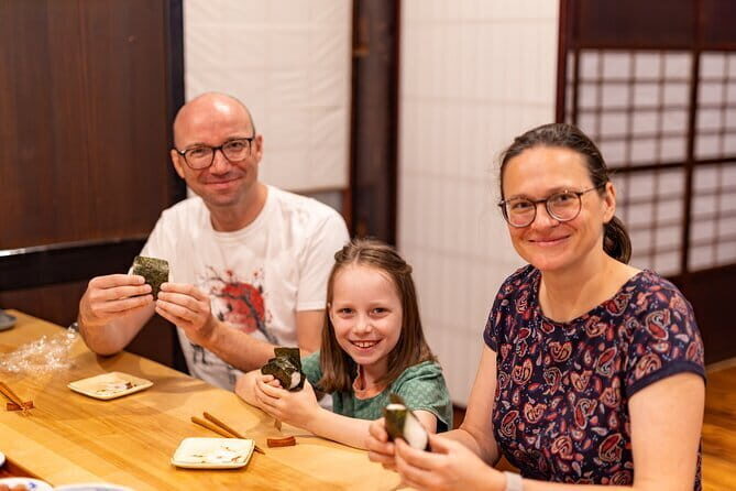 Takayama Rice ball Making and meditation at Takayama Zenkoji. - A Closer Look at the Experience