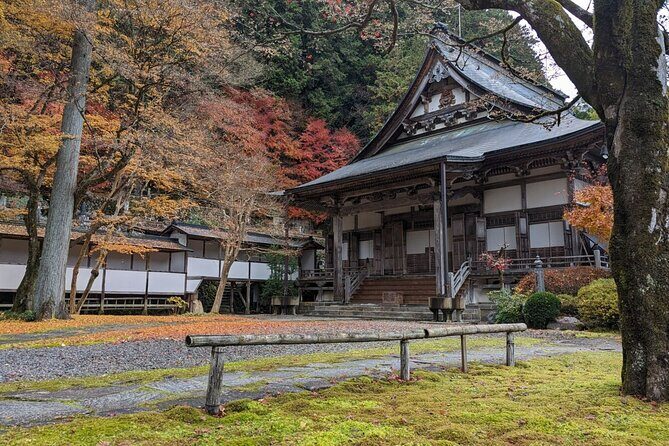 Takayama to Gujo Hachiman, History Traditions and Crafts - What Travelers Say