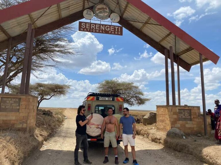 Tanzania: 6-Day Mid-Range Safari with Accommodation - Interpreting the Value