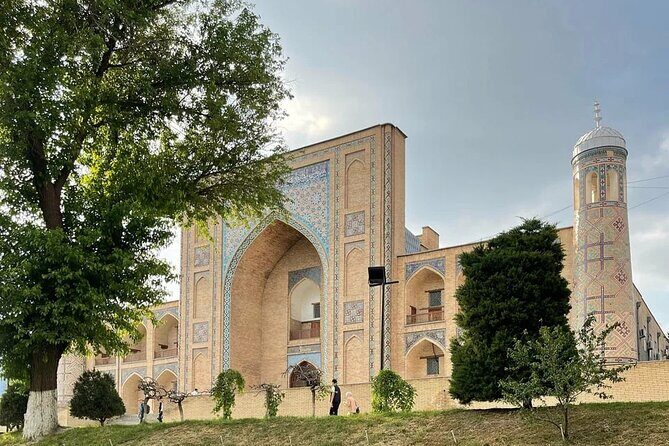 Tashkent: Walking Tour of Historical & Modern Sights - Practical Considerations