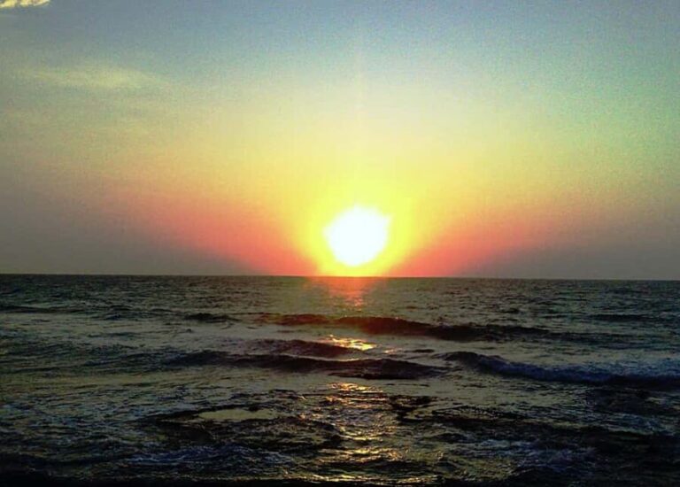 Tel Aviv: Private Yacht Tour with Wine and Guide - The Real Value: Is This Tour Worth It?