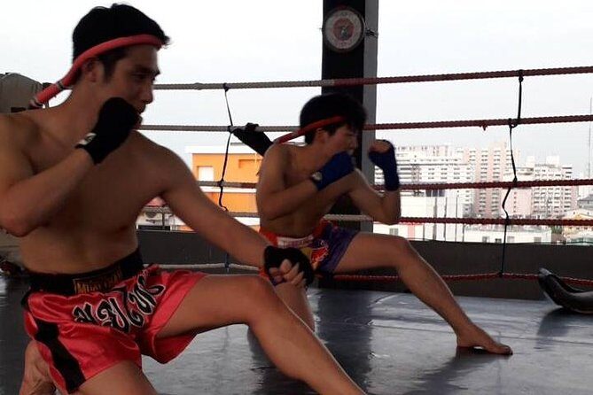 Thai Boxing Lesson, family and Kids Friendly - What You Get and What You Don’t