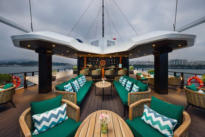 The Catamaran Luxury Day Cruise to Halong Bay from Hanoi(Best Selling) - Food and Beverage