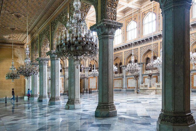 The City of Pearls Walking Tour - What’s Included and What’s Not