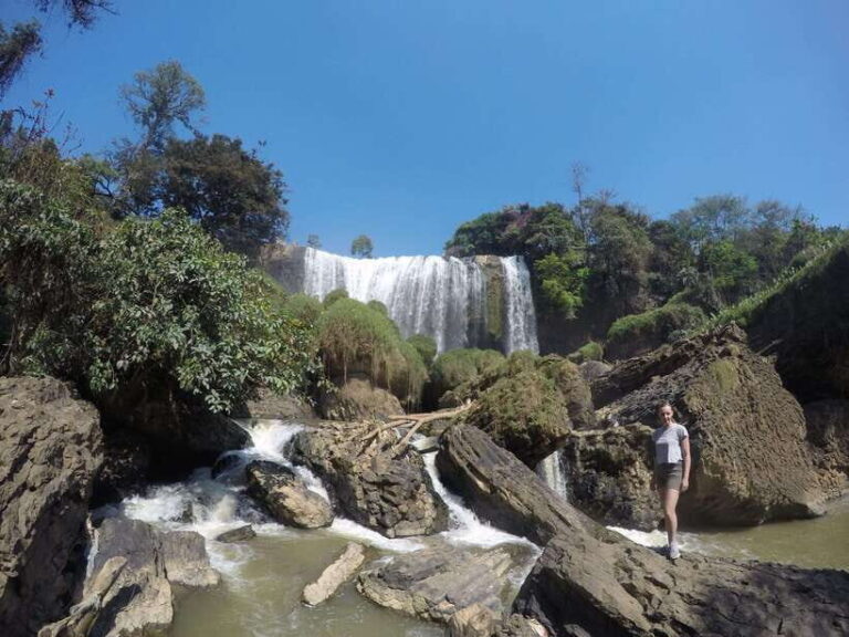 The hidden waterfalls tour - The Itinerary: From Famous to Hidden Waterfalls