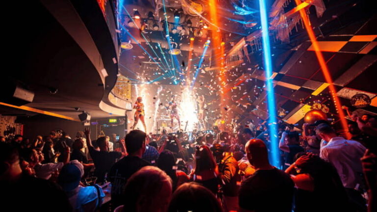 The Original Bangkok Pub Crawl - The Itinerary in Detail