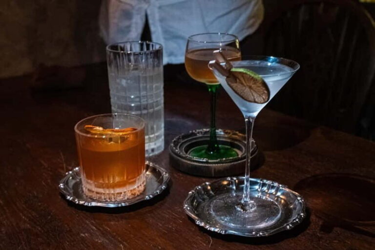 Tokyo: Ebisu Cocktail Bar Tour with Drinks and Snacks - The Value of the Experience