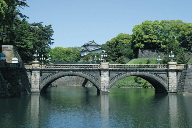 Tokyo: Imperial Palace, Sens-ji Temple, & Tokyo Tower Tour - The Guide and Experience Quality