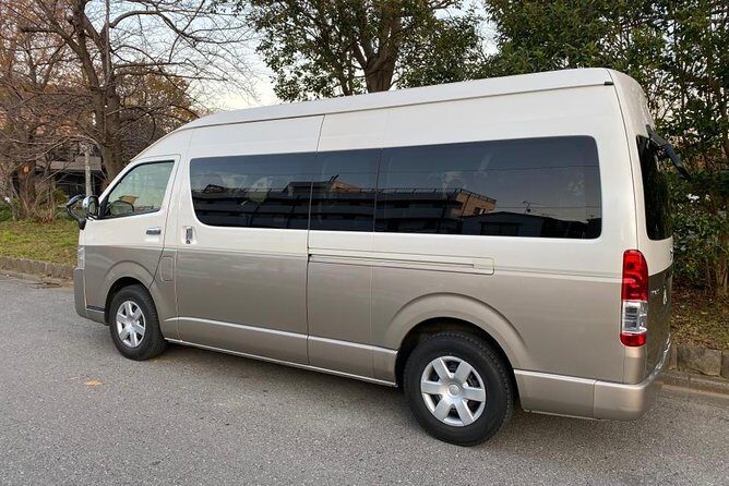 Tokyo private transfer to Narita Airport (NRT) - The Vehicle and Comfort