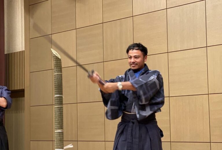 Tokyo: Samurai Experience with a real sword - Who Would Enjoy This?