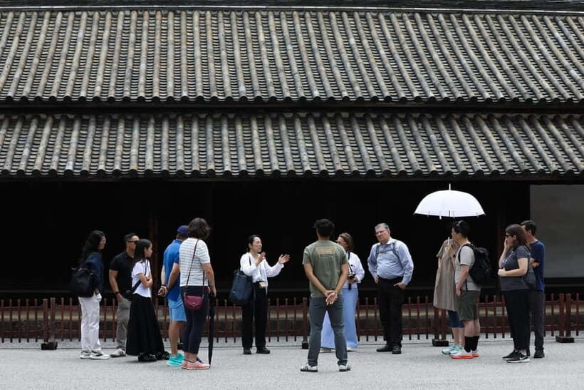 Tokyo: Shogun Tour of the Imperial Palace East Gardens - Who Should Consider This Tour?