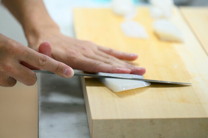 Tokyo Sushi Experience: Make Sushi with Toyosu Market Fish - The Learning Experience