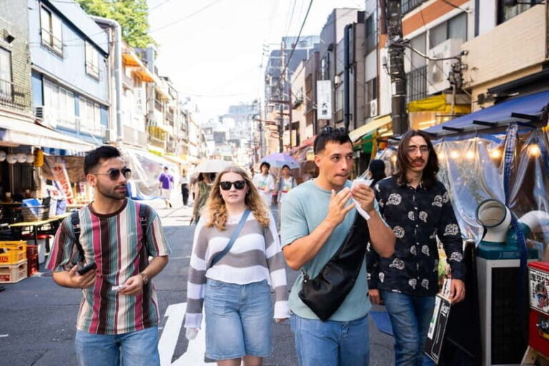 Tokyo: Traditional Shrine and Temple with Conbini Hopping - Visiting Sensoji in Asakusa