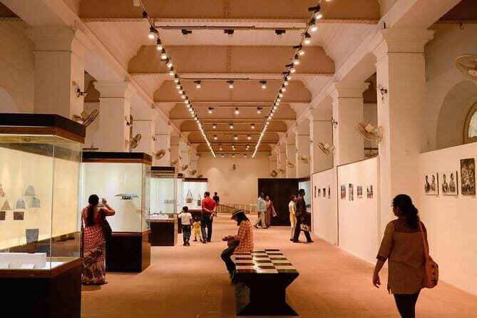 Tour to Indian Museum Kolkata - Transport and Practicalities