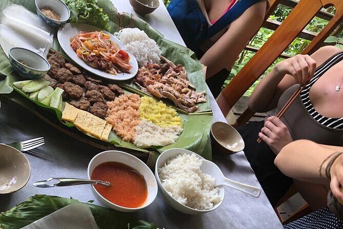 TOUR TO THE CAVES - Paradise & Dark caves from Dong hoi city - What Makes This Tour Stand Out
