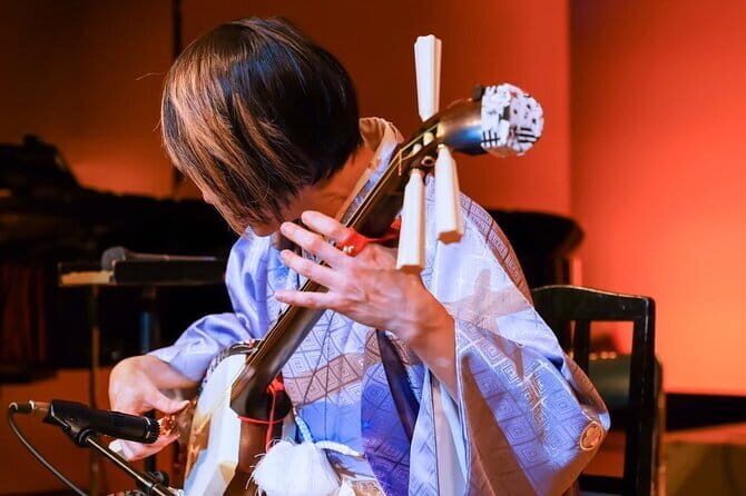 Traditional Japanese Music show & Experience Tour in Osaka - Detailed Breakdown of the Tour