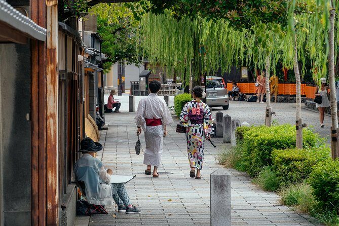 Treasures of Kyoto: Geishas & Traditions Private Tour - What Makes This Tour Stand Out?