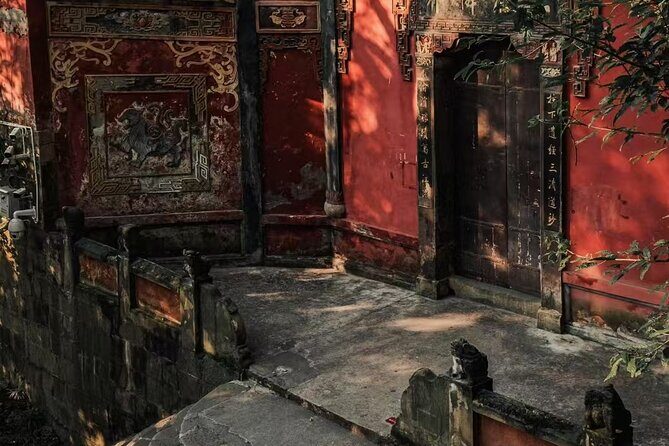 True Taste of Chongqing: Offbeat Walks & Hotpot in One Day - Practical Details and What You Should Know