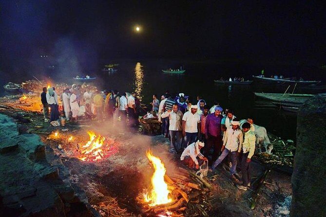 Varanasi Mysteries Walk: A Journey through Life and Death - Transportation and Comfort: Navigating the City