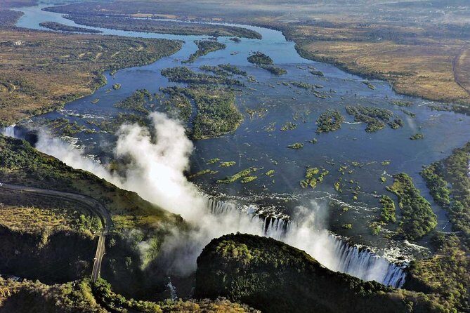 Victoria Falls Airport Transfer to Victoria Falls Town or Hotel - Who Will Appreciate This Service?