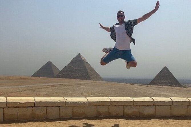 Vip Day Tour to Giza Pyramids, Sphinx, Gem Museum, and Lunch - Who Will Love This Tour?