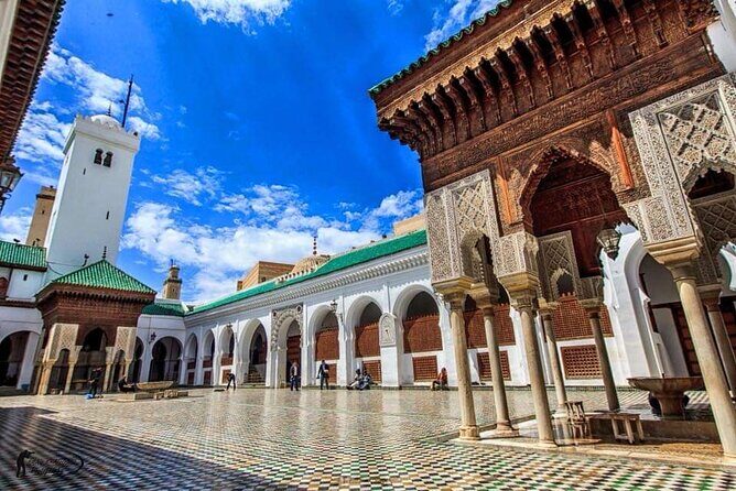 VIP TOUR OF FES- Medina by local guide & Rempart by car-FULL Day - The Lunch Break: A Taste of Morocco
