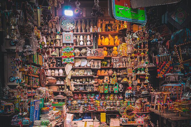 Visit Mohatta Palace Zainab market & Burns road - Practical Details and Tips