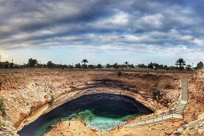 Wadi Shab and Bimmah Sinkhole Full Day Tour - The Bimmah Sinkhole: A Natural Wonder