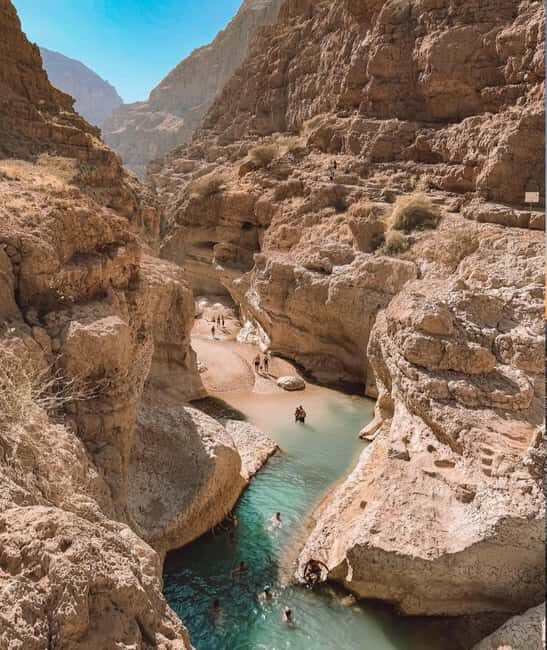 wadi shab and bimmah sinkhole tour from muscat - Details and Practical Tips