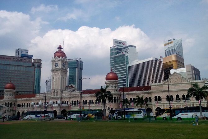 Wonders of Kuala Lumpur City & Countryside + Batu Caves (Private Guided Tour) - What Makes This Tour Stand Out?