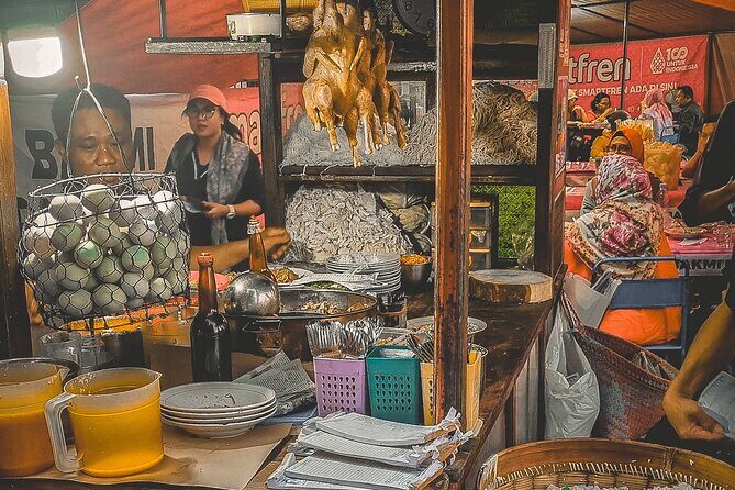 Yogyakarta Culinary&Walking Tour with English/France/Italy guide - Detailed Breakdown of the Itinerary