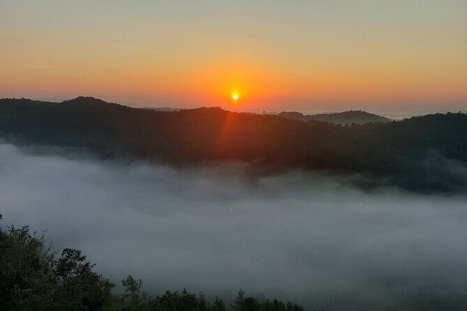 Yogyakarta: SUNRISE Above Cloud & Explore UNESCO Temples w/ GUIDE - FAQs