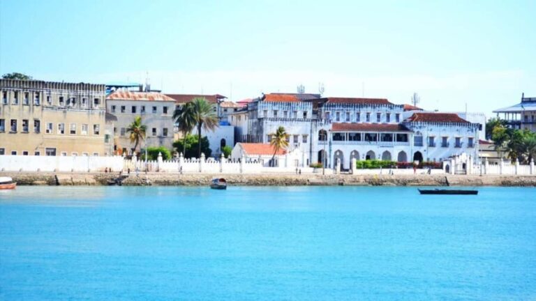 Zanzibar Coffee House, Tea House Restaurant, Secret Garden - What Makes This Tour Stand Out?