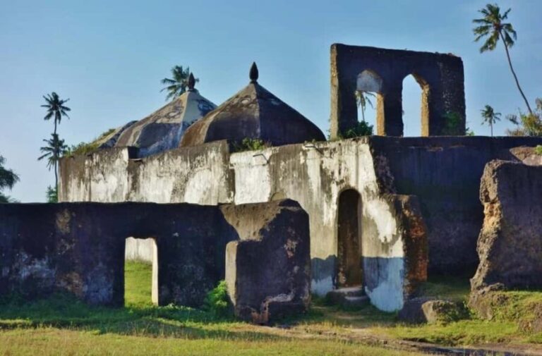Zanzibar: Maruhubi Palace & Nyemembe Island Day Tour - Transportation and Timing