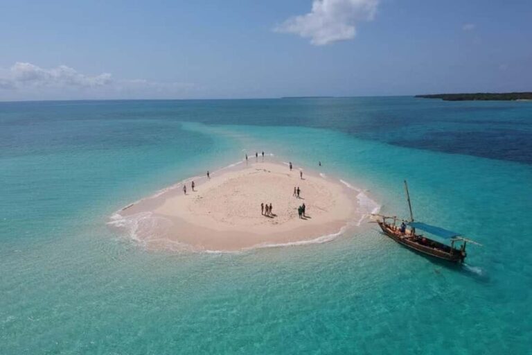 Zanzibar: Prison Island & Nakupenda Sandbank Tour with Lunch - Discovering Prison Island