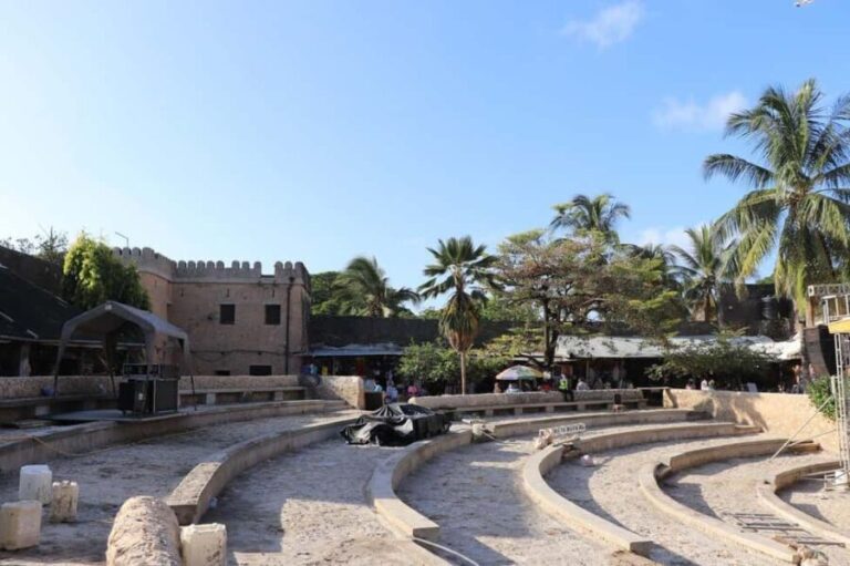 Zanzibar: Stone Town and Spice Farm Guided Tour - Visiting the Spice Farms: A Fragrant Journey